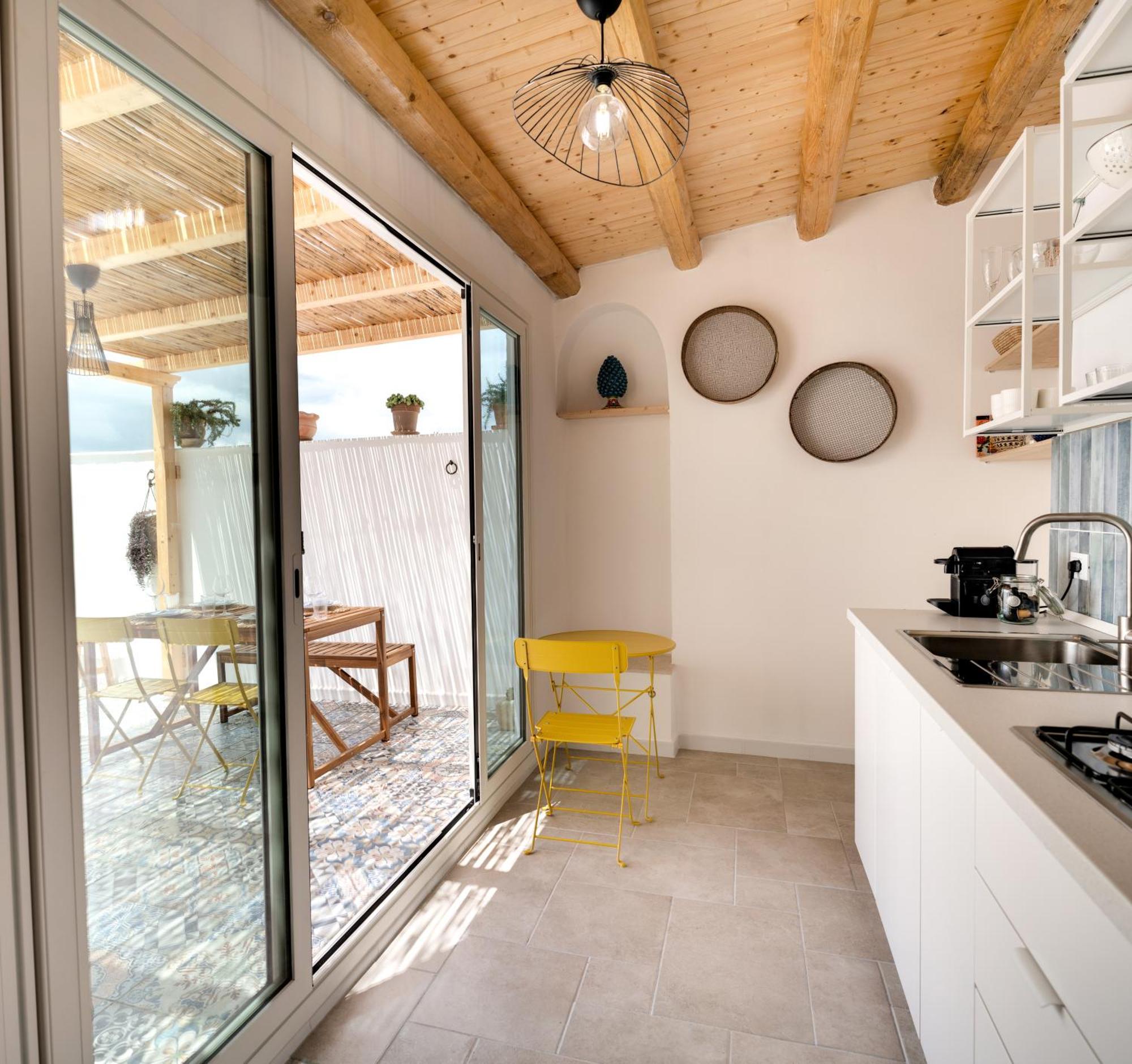 Vico Larzio 6 "Terrazza Sul Vico" Daire Noto Dış mekan fotoğraf