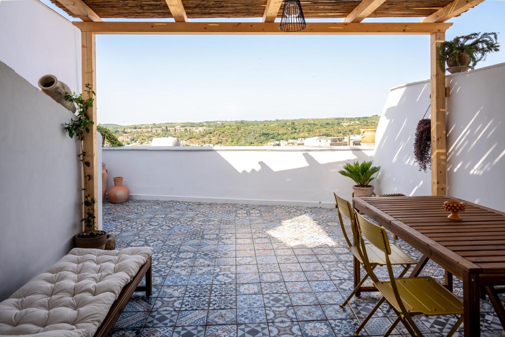 Vico Larzio 6 "Terrazza Sul Vico" Daire Noto Dış mekan fotoğraf